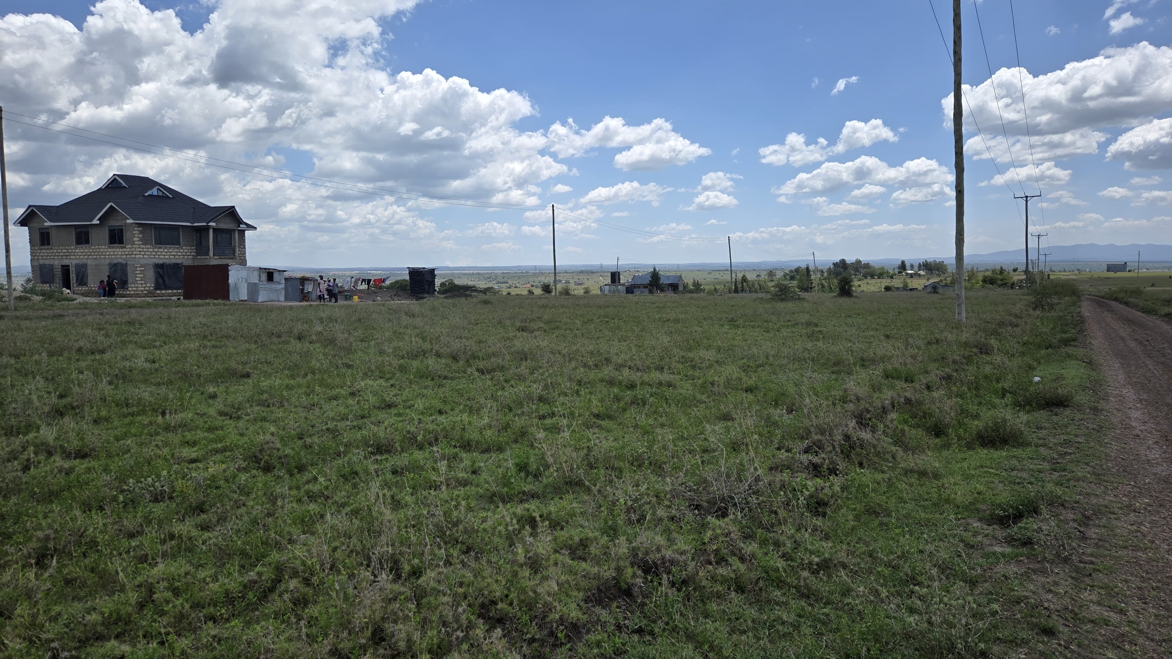 PRIME PLOT IN ACACIA,KITENGELA.